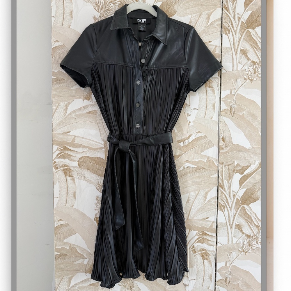 DKNY Black Faux Leather Belted Dress Work Office Size 6 New - Picture 6 of 7